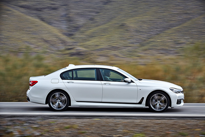 Новую 7-ку BMW 2016 года можно посмотреть уже сейчас