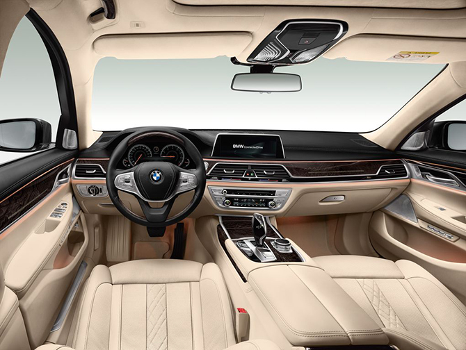 Новую 7-ку BMW 2016 года можно посмотреть уже сейчас