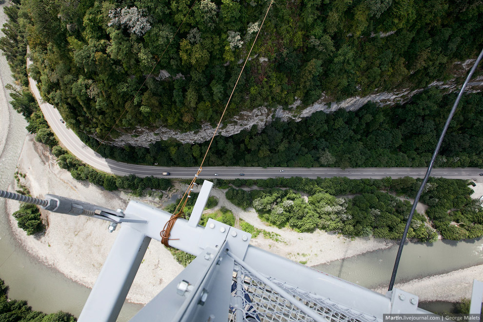 Самый длинный пешеходный подвесной мост в мире Самый длинный пешеходный подвесной мост в мире