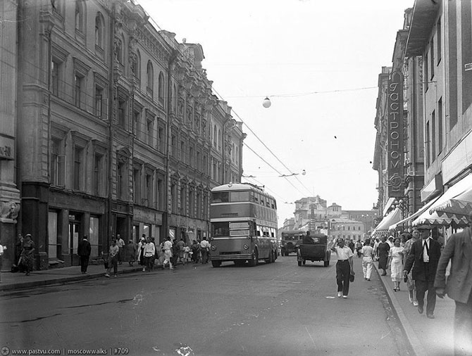 Как появились 10-полосные магистрали в центре Москвы Как появились 10-полосные магистрали в центре Москвы