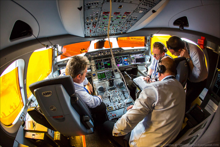 Новый самолет Airbus A350 Новый самолет Airbus A350