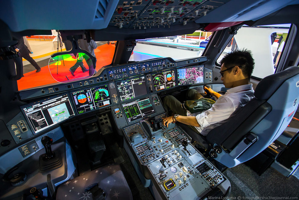 Новый самолет Airbus A350 Новый самолет Airbus A350