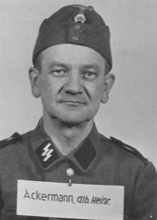 Портреты нацистских охранников Освенцима 1940-1945 годов Портреты нацистских охранников Освенцима 1940-1945 годов