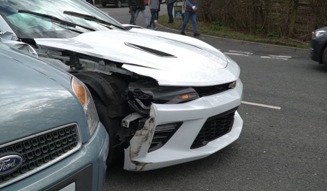 Новоиспеченный водитель Chevrolet Camaro переоценил свои возможности