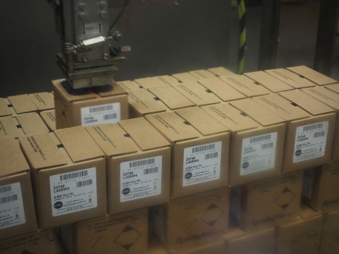 Производство патронов на заводе компании Remington Производство патронов на заводе компании Remington