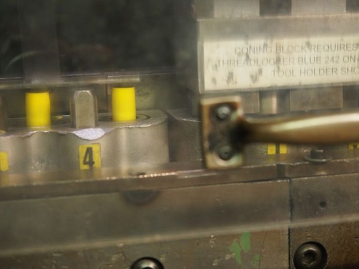 Производство патронов на заводе компании Remington Производство патронов на заводе компании Remington