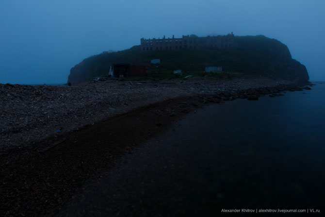 Маяк Скрыплева: морские ворота во Владивосток (51 фото) Маяк Скрыплева: морские ворота во Владивосток (51 фото)