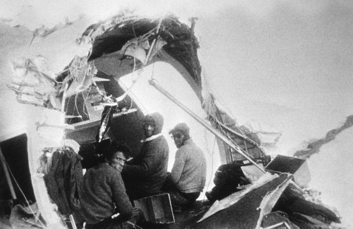 72 дня в Андах после авиакатастрофы (4 фото) 72 дня в Андах после авиакатастрофы (4 фото)