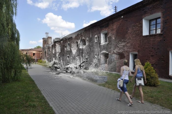 Брестская крепость 1941-2013 Брестская крепость 1941-2013