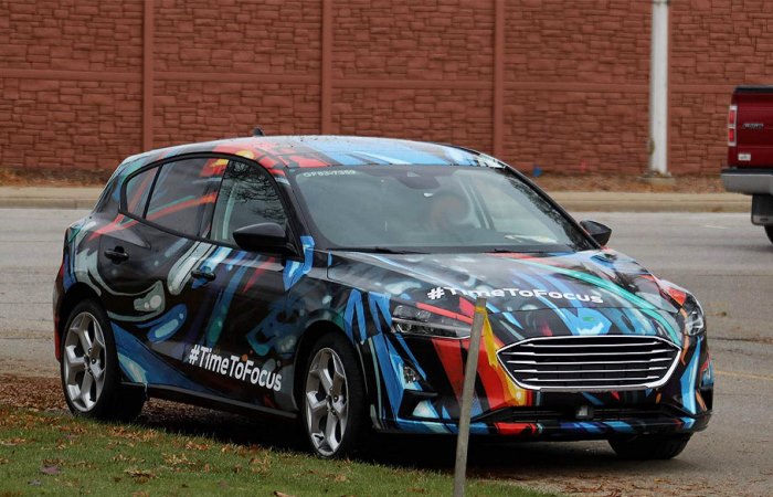 В сети появились неофициальные кадры нового Ford Focus В сети появились неофициальные кадры нового Ford Focus