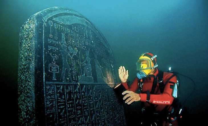 10 великих построек, спрятанных на дне морей 10 великих построек, спрятанных на дне морей