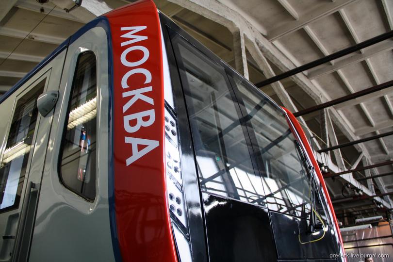 Все достоинства и недостатки нового поезда московского метро Все достоинства и недостатки нового поезда московского метро