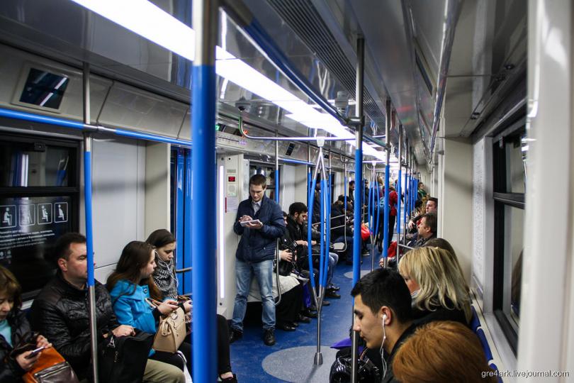 Все достоинства и недостатки нового поезда московского метро Все достоинства и недостатки нового поезда московского метро