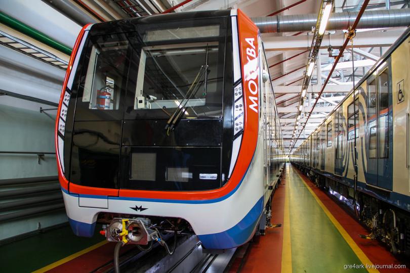 Все достоинства и недостатки нового поезда московского метро Все достоинства и недостатки нового поезда московского метро