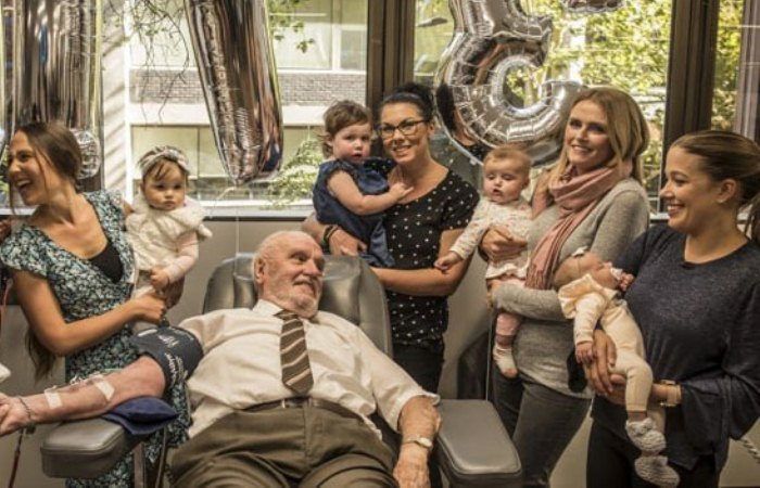 Джеймс Харрисон – самый знаменитый донор, который недавно сдал кровь в последний раз Джеймс Харрисон – самый знаменитый донор, который недавно сдал кровь в последний раз