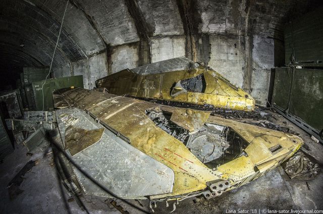 Прогулка по заброшенным подземным авиабазам Восточной Европы Прогулка по заброшенным подземным авиабазам Восточной Европы