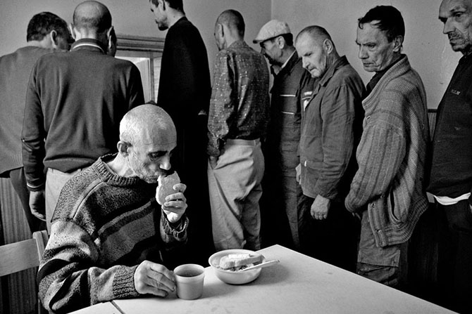 Шокирующие работы фотографа, жившего в психиатрической лечебнице Шокирующие работы фотографа, жившего в психиатрической лечебнице
