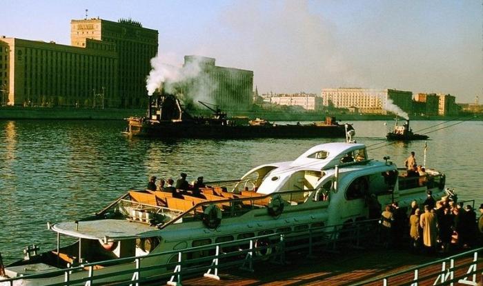 Цветные снимки Москвы 50-х годов (20 фото) Цветные снимки Москвы 50-х годов (20 фото)