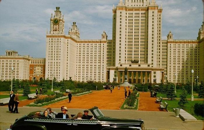 Цветные снимки Москвы 50-х годов (20 фото) Цветные снимки Москвы 50-х годов (20 фото)