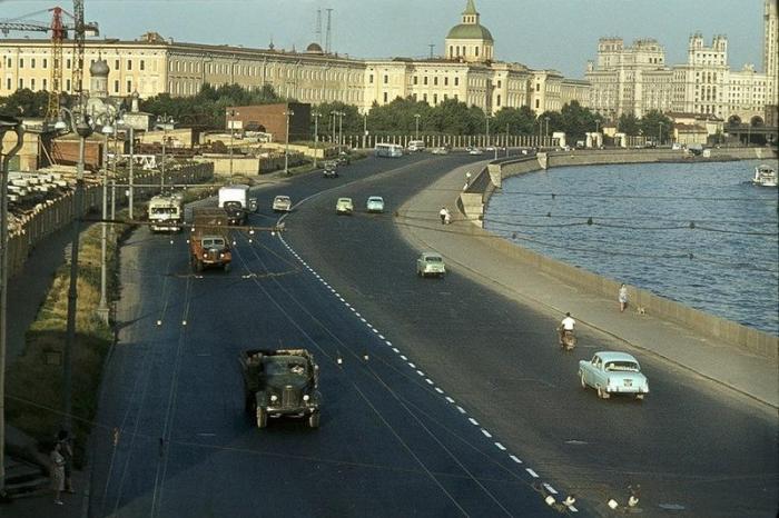 Цветные снимки Москвы 50-х годов (20 фото) Цветные снимки Москвы 50-х годов (20 фото)