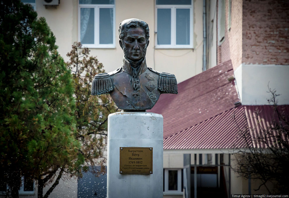 Экскурсия на Кизлярский коньячный завод Экскурсия на Кизлярский коньячный завод
