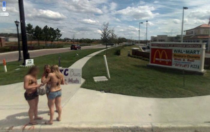 Странные фотографии с Google Street. Часть 2