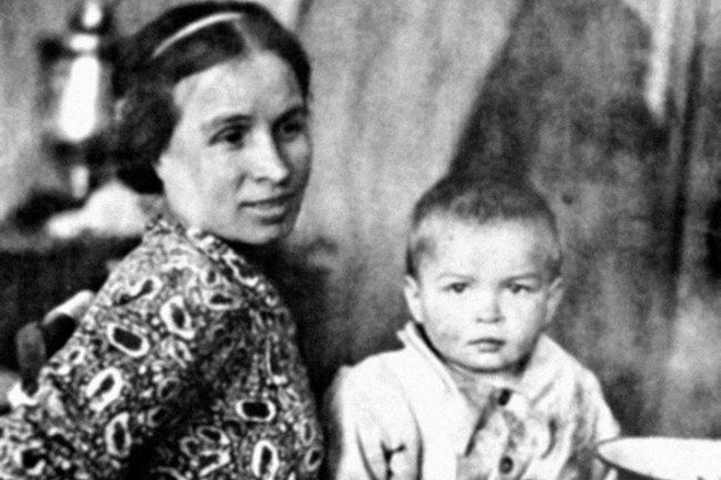 Любопытные факты о легендарном танцовщике Рудольфе Нурееве Любопытные факты о легендарном танцовщике Рудольфе Нурееве