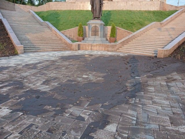 Футбольное благоустройство в Самаре размыло дождем