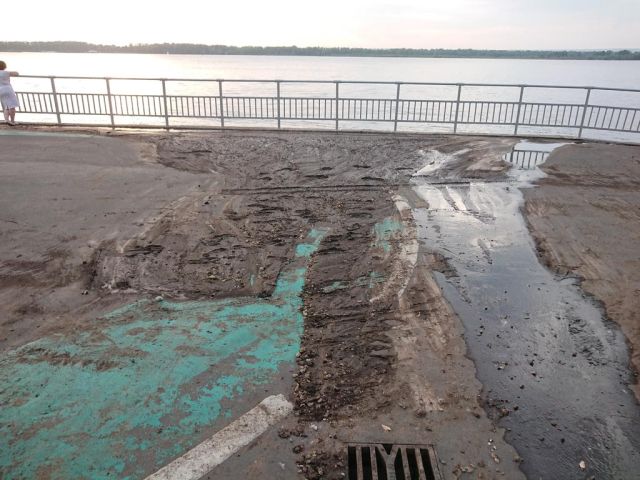 Футбольное благоустройство в Самаре размыло дождем