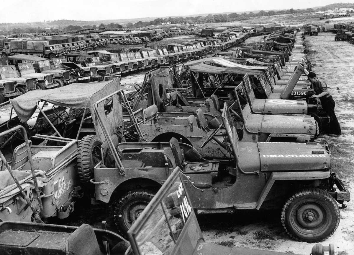 Кладбища военной техники в США (1946-1949 год) Кладбища военной техники в США (1946-1949 год)