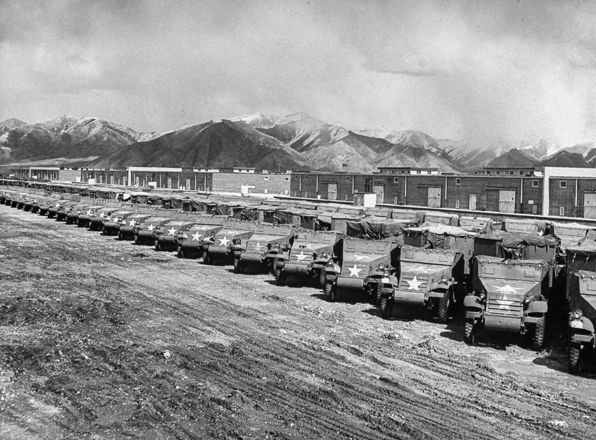 Кладбища военной техники в США (1946-1949 год) Кладбища военной техники в США (1946-1949 год)