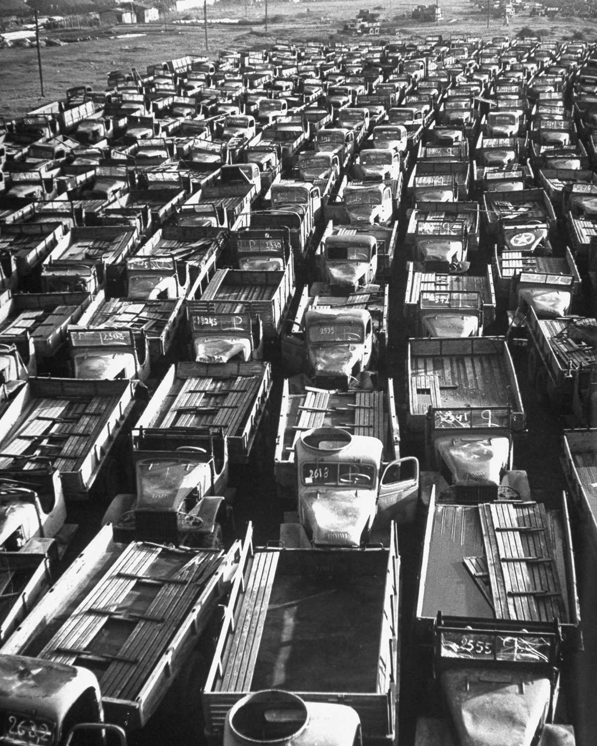 Кладбища военной техники в США (1946-1949 год) Кладбища военной техники в США (1946-1949 год)