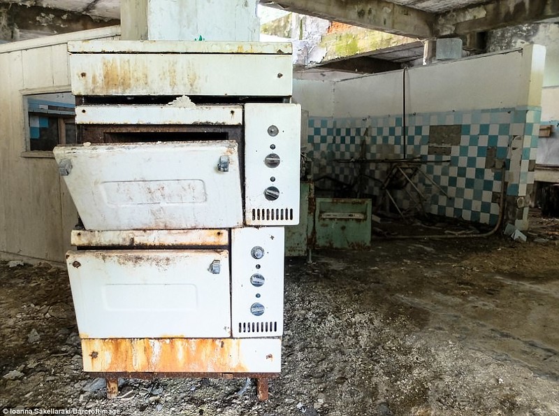 Заброшенный курорт для кремлевской элиты в «грузинской Швейцарии»: взгляд изнутри Заброшенный курорт для кремлевской элиты в «грузинской Швейцарии»: взгляд изнутри