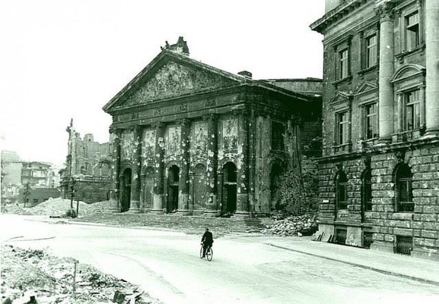 Интересные архивные фотографии: Берлин 1945 года Интересные архивные фотографии: Берлин 1945 года