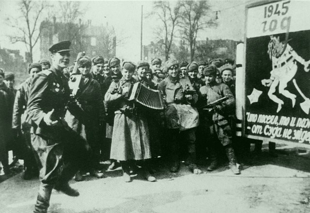 Интересные архивные фотографии: Берлин 1945 года Интересные архивные фотографии: Берлин 1945 года