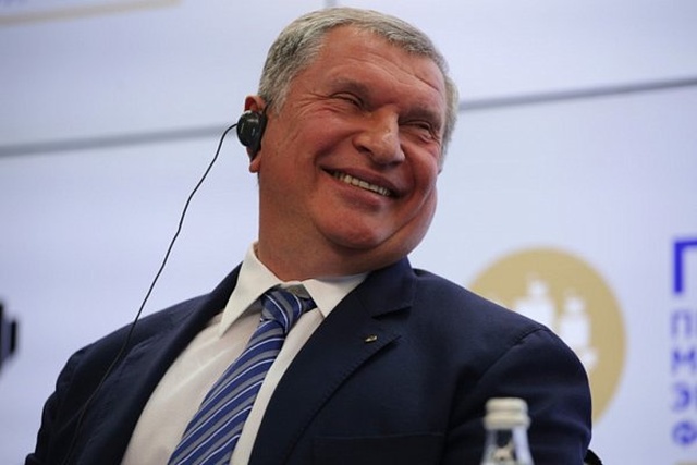 Игорь Сечин хотел напугать министра транспорта РФ Евгения Дитриха