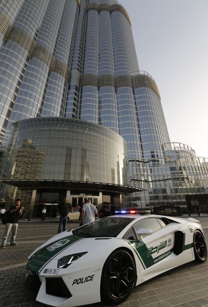 Lamborghini для патрулирования Дубая (5 фото) Lamborghini для патрулирования Дубая (5 фото)