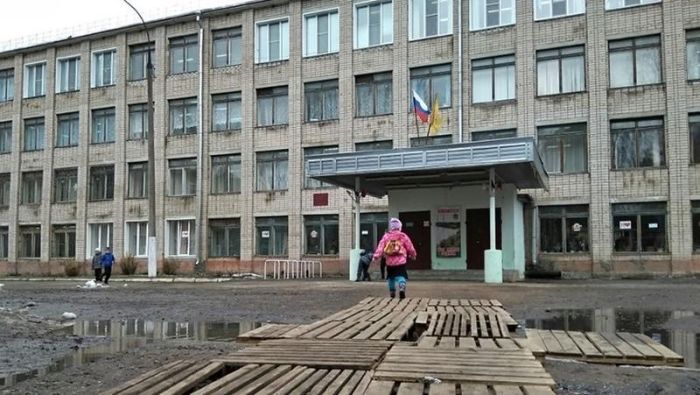 Школа в Кирове до и после популярности в Интернете