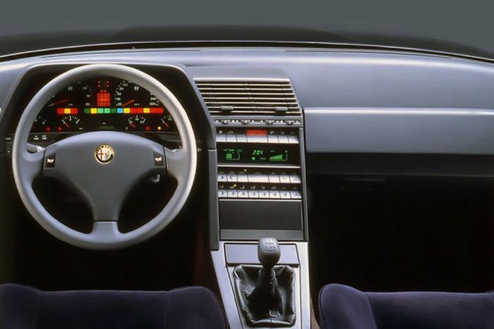 Роскошные интерьеры автомобилей 80-х Роскошные интерьеры автомобилей 80-х