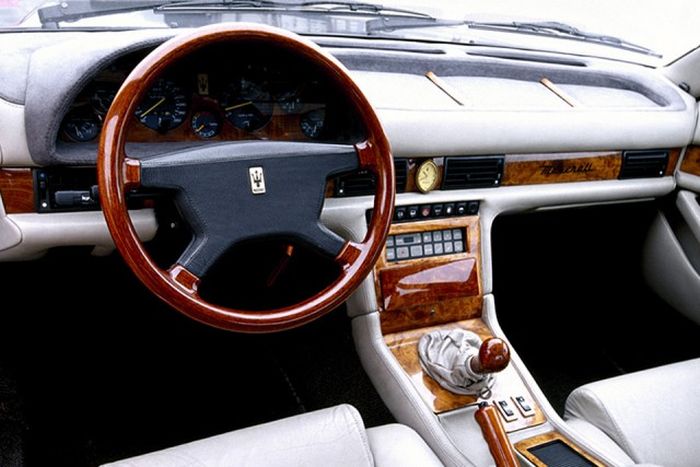Роскошные интерьеры автомобилей 80-х Роскошные интерьеры автомобилей 80-х