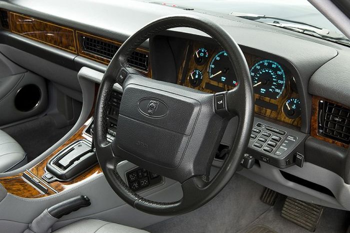 Роскошные интерьеры автомобилей 80-х Роскошные интерьеры автомобилей 80-х
