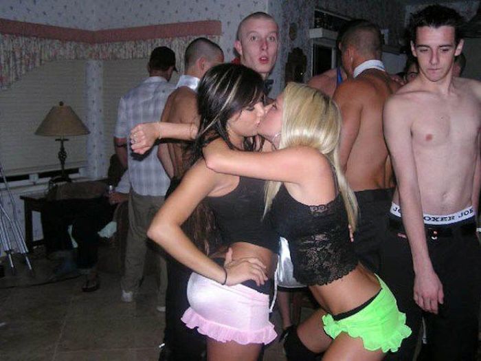 Пьяные девчонки (73 фото)