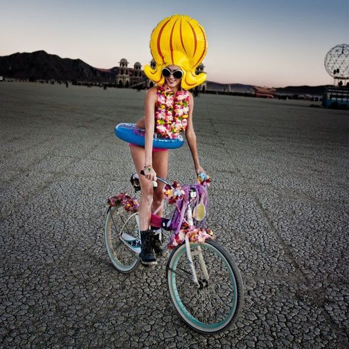 Девушки с фестиваля Burning Man (25 фото)