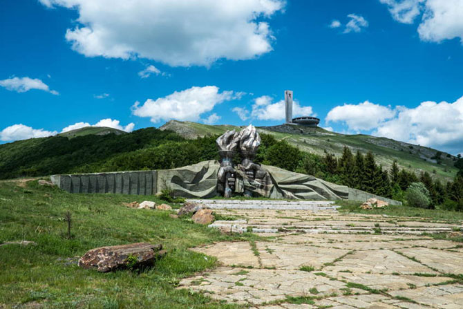 Заброшенные памятники времен СССР Заброшенные памятники времен СССР