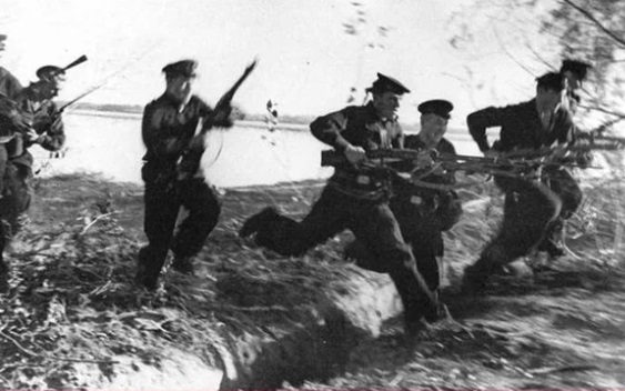 История появления морского клича «Полундра!» История появления морского клича «Полундра!»