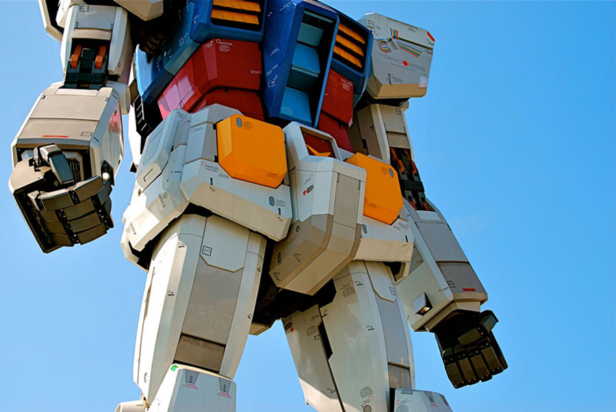 18-метровый робот Gundam в Японии 18-метровый робот Gundam в Японии