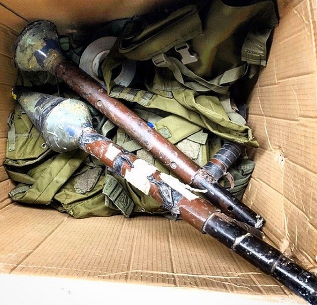 Предметы, конфискованные у пассажиров в аэропортах