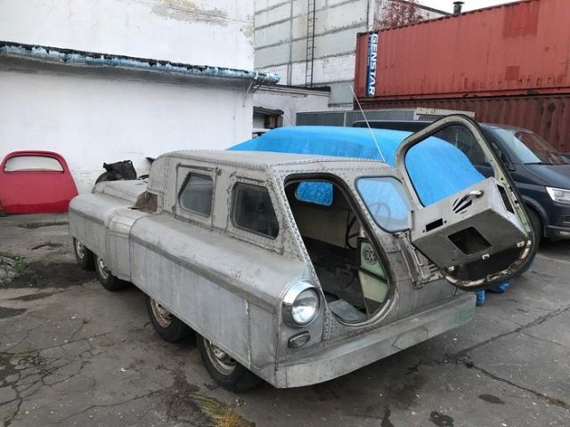 В Челябинске обнаружили советский вездеход 8х8 на базе «Победы» В Челябинске обнаружили советский вездеход 8х8 на базе «Победы»