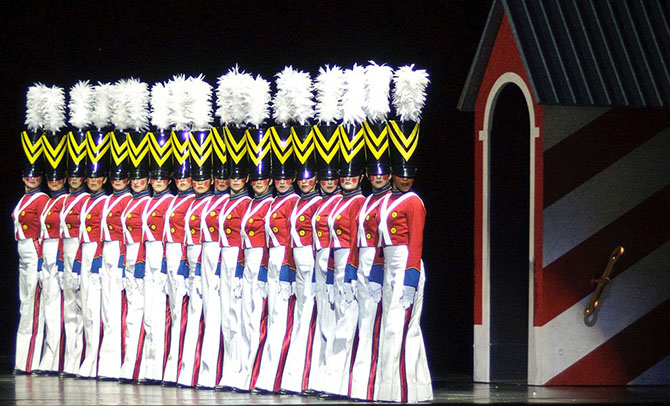 Rockettes – шоу-герлз на все времена Rockettes – шоу-герлз на все времена