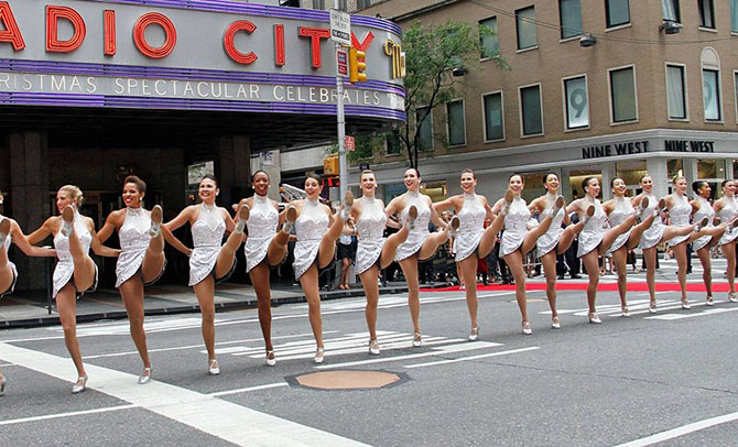 Rockettes – шоу-герлз на все времена Rockettes – шоу-герлз на все времена